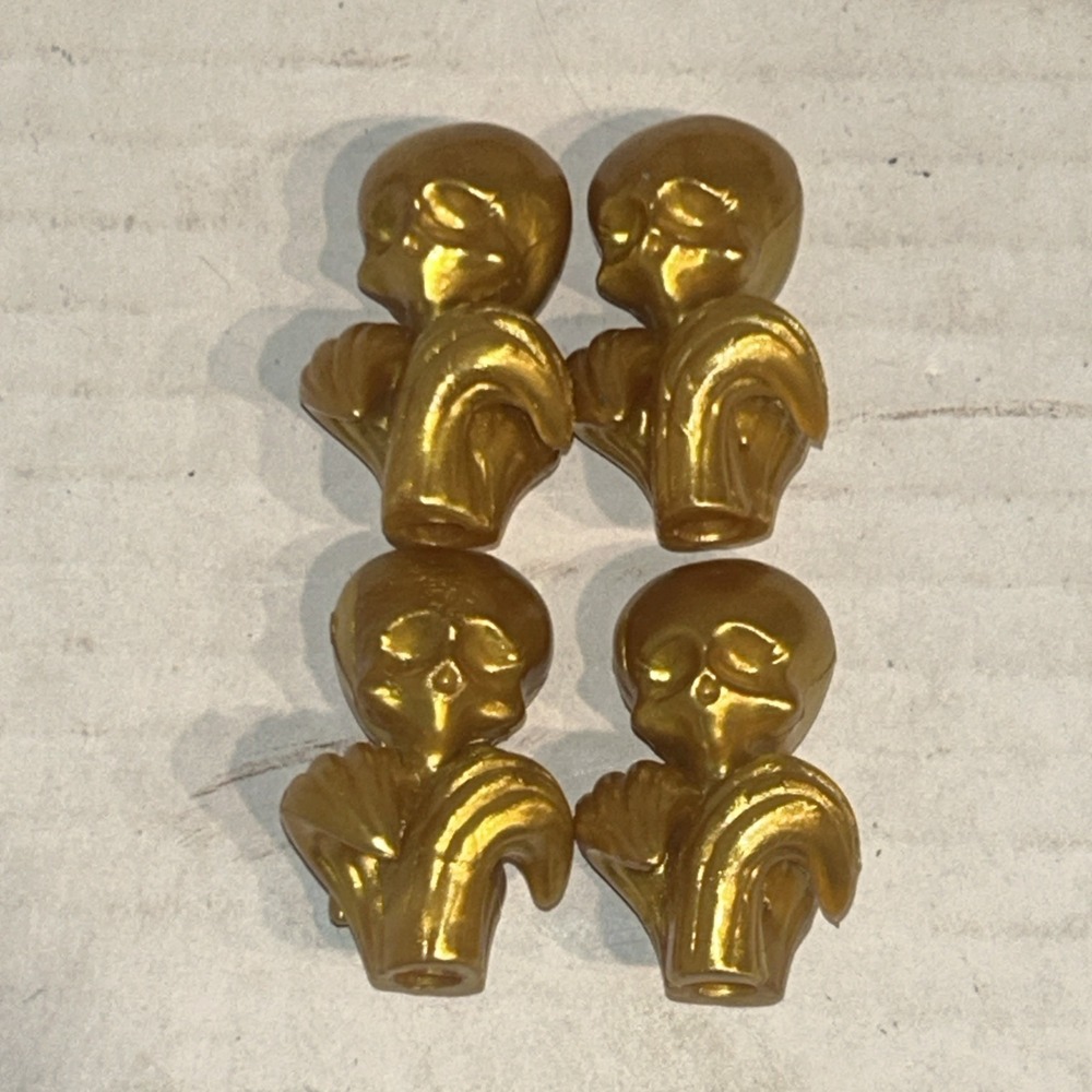 Monster High Clawdeen Wolf Room to Howl Gold‎ Bed Bedpost Top Ends Lot Of 4 C2